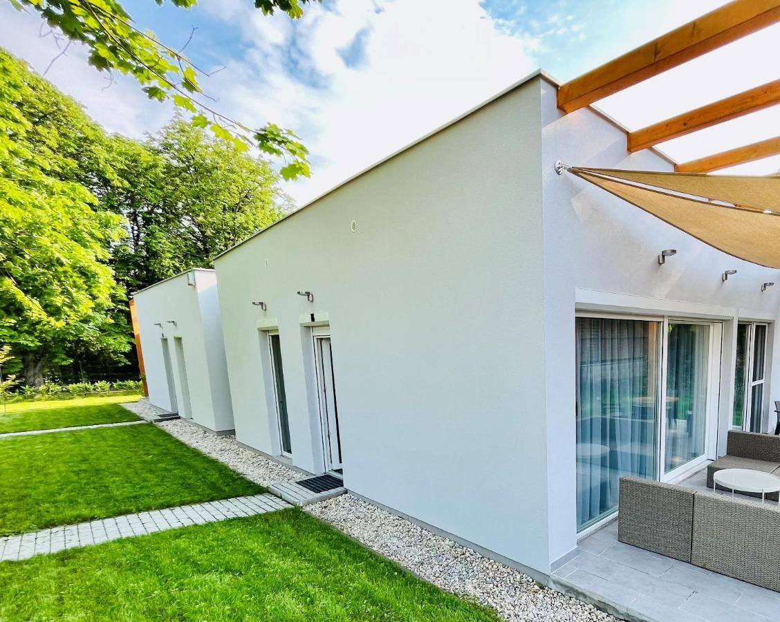 Aranygesztenye Apartmanhaz Balatonudvari Exterior photo